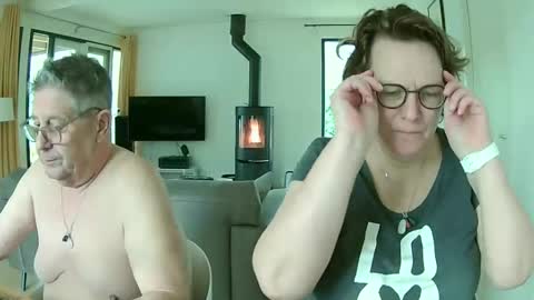 Snoeske and Woodwurm online show from 31, 1, 2025