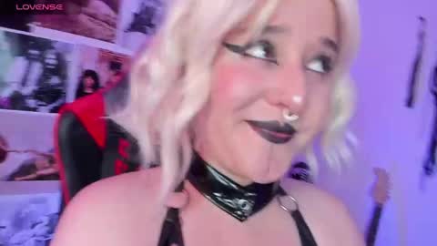 Snapshot of snow_party420 chatting on 16, 5, 2026 online show from 16, 5, 2026