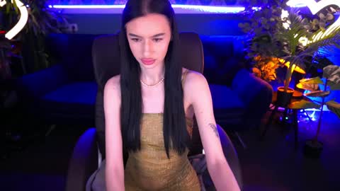 snow_whiteeex online show from 14, 1, 2025