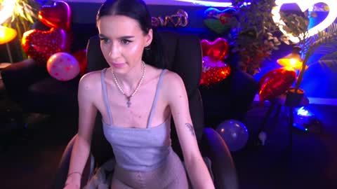 snow_whiteeex online show from 5, 2, 2025