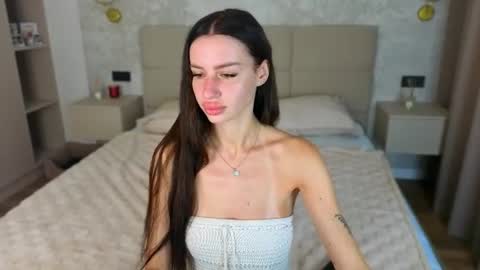 snow_whiteeex online show from 20, 7, 2026