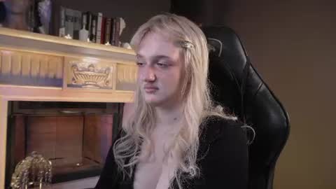 Snapshot of snowflakeskitty chatting on 1, 7, 2026 Ellie online show from 1, 7, 2026