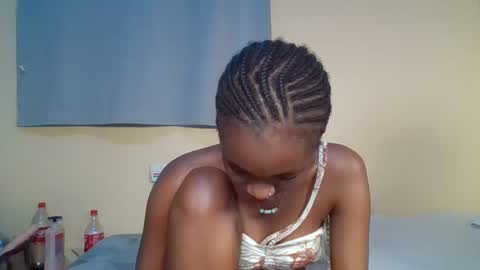 Snowie eyes online show from 31, 1, 2026