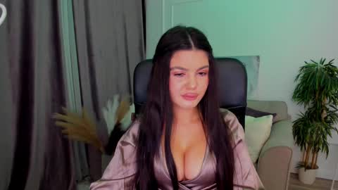 snowingwinter online show from 10, 2, 2025