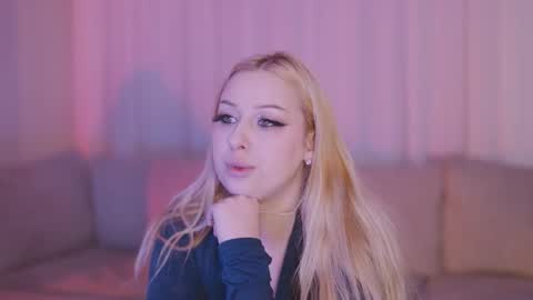 Snowy Bubbles online show from 13, 1, 2026