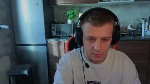 Snapshot of sobaka_masturbaka chatting on 15, 2, 2026 kluvr4 online show from 15, 2, 2026