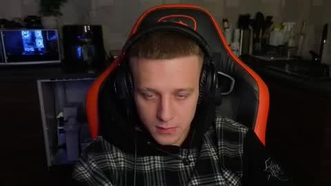 Snapshot of sobaka_masturbaka chatting on 22, 2, 2026 kluvr4 online show from 22, 2, 2026