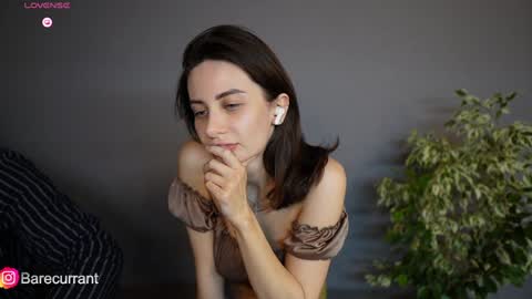 Yesenia online show from 28, 1, 2025