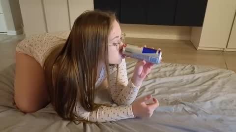 Snapshot of sofaris chatting on 12, 11, 2025 Sophy online show from 12, 11, 2025