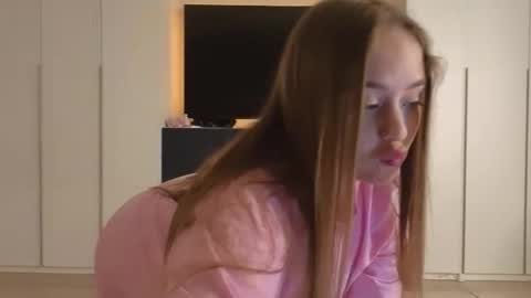 Snapshot of sofaris chatting on 5, 3, 2026 Sophy online show from 5, 3, 2026