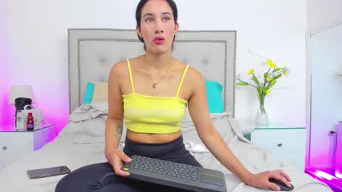 sofhyalove online show from 23, 3, 2026