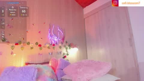 Sofi Blossom  online show from 25, 4, 2026