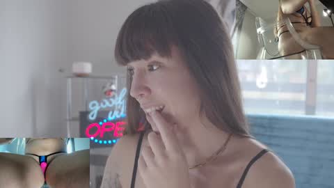 Sofi Mora online show from 17, 12, 2024