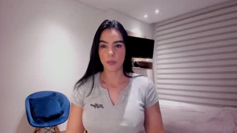 Sofi Saenzz  online show from 14, 10, 2025