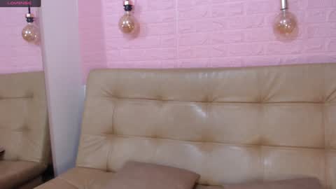 Snapshot of sofi_sweet09 chatting on 4, 1, 2025 Susy online show from 4, 1, 2025