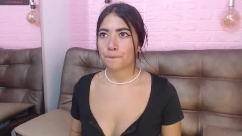 Snapshot of sofi_sweet09 chatting on 9, 3, 2025 Susy online show from 9, 3, 2025