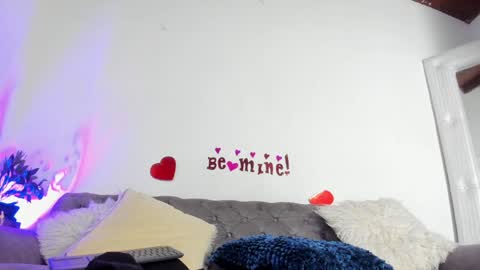 Snapshot of sofi_vasquez chatting on 4, 2, 2025 Sofia Vasquez online show from 4, 2, 2025