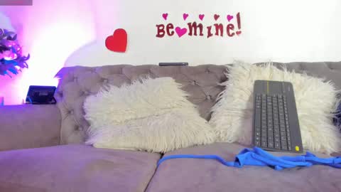 Snapshot of sofi_vasquez chatting on 13, 2, 2025 Sofia Vasquez online show from 13, 2, 2025