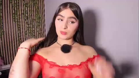 Snapshot of sofia44 chatting on 12, 7, 2026 Skarlett online show from 12, 7, 2026