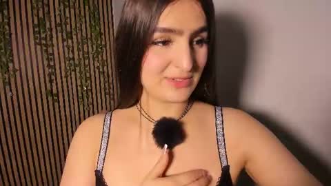 Snapshot of sofia44 chatting on 25, 7, 2026 Skarlett online show from 25, 7, 2026