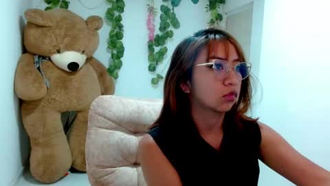 sofia_762254 online show from 22, 4, 2026