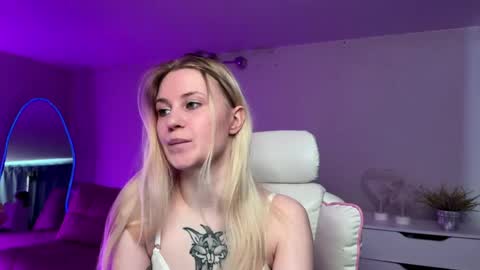 Snapshot of sofia_kenwood_ chatting on 28, 5, 2026 Sofia online show from 28, 5, 2026