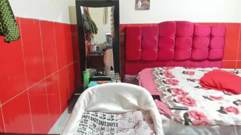 sofia_martinezv online show from 5, 7, 2026