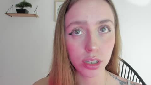     online show from 10, 1, 2025