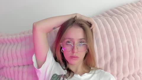     online show from 14, 2, 2025