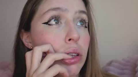     online show from 1, 10, 2025