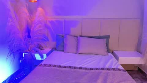 Snapshot of sofia_pamela chatting on 27, 2, 2025 SOFIA PAMELA online show from 27, 2, 2025