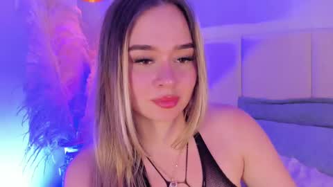 Snapshot of sofia_pamela chatting on 1, 3, 2025 SOFIA PAMELA online show from 1, 3, 2025