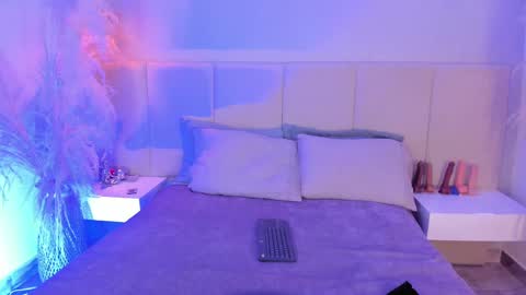 Snapshot of sofia_pamela chatting on 4, 3, 2025 SOFIA PAMELA online show from 4, 3, 2025