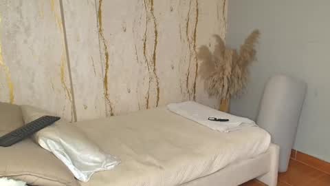 sofia_rivers_ online show from 4, 1, 2025