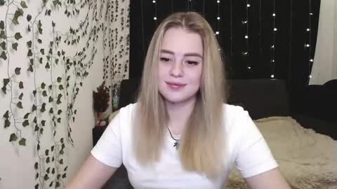 sofia_rosemary online show from 9, 1, 2025