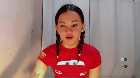 sofia_sweetheart18 online show from 14, 7, 2026