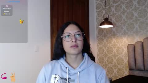 Sofa online show from 19, 9, 2025