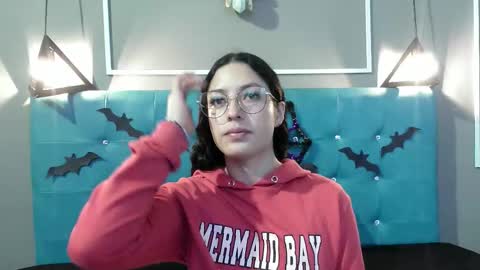 Sofa online show from 23, 10, 2025