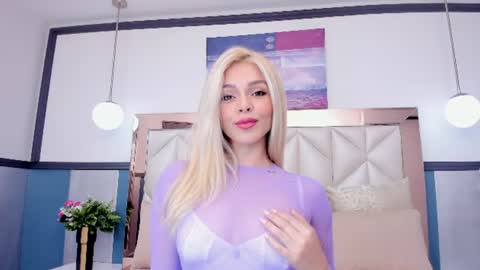 Snapshot of sofiaa_morris chatting on 25, 7, 2026 Sofia online show from 25, 7, 2026
