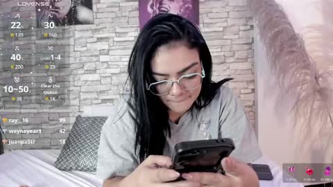 sofiaalarson online show from 17, 7, 2026