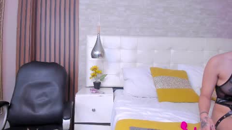 Snapshot of sofiathoompson chatting on 8, 7, 2026 sofiathoompson online show from 8, 7, 2026