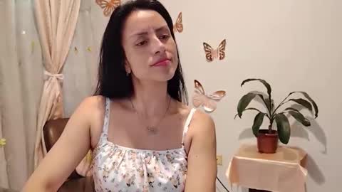 Sofi Bella online show from 17, 10, 2025