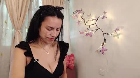 Sofi Bella online show from 22, 4, 2026