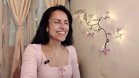 Sofi Bella online show from 27, 4, 2026