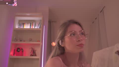 Sofi  online show from 6, 3, 2025