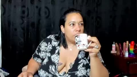 Vicky  online show from 22, 4, 2026