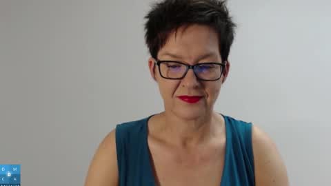 Snapshot of sofie_velvet chatting on 14, 9, 2025 Sofie Velvet online show from 14, 9, 2025