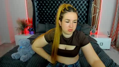 sofii_darling online show from 18, 4, 2026