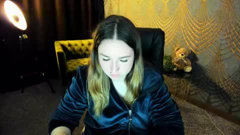 sofii_darling online show from 19, 4, 2026