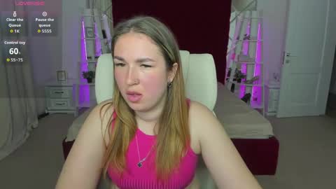 sofii_darling online show from 28, 4, 2026